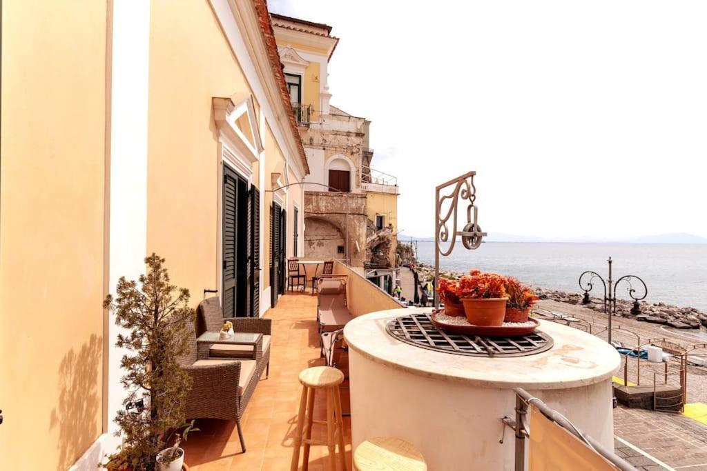 Casa Del Pozzo Sulla Spiaggia Cetara Exterior foto